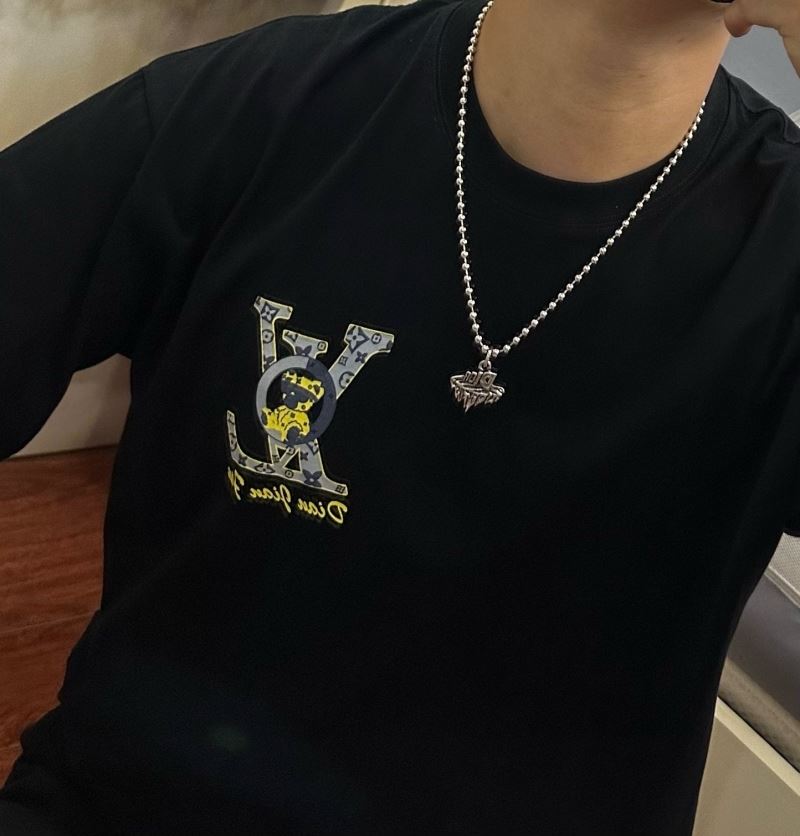 chr1st1an D10r necklaces